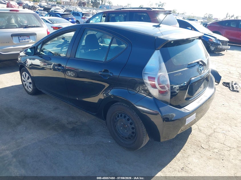 2013 TOYOTA PRIUS C auction photo 3