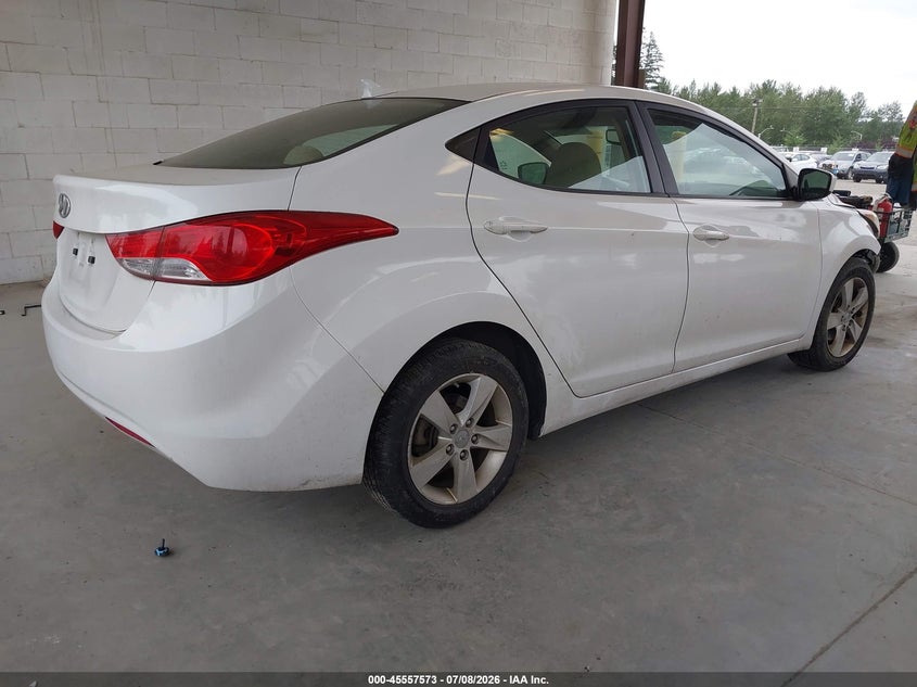 2012 HYUNDAI ELANTRA auction photo 4
