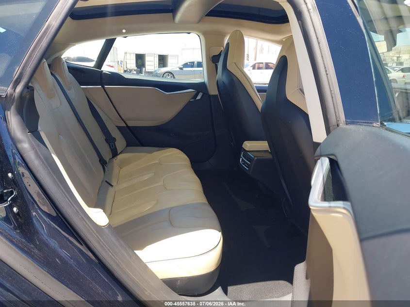 2013 Tesla Model S VIN: 5YJSA1CN8DFP28983 Lot: 45557638