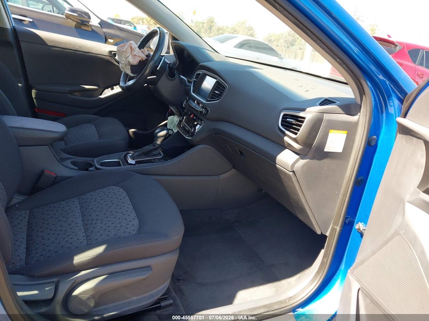 2018 HYUNDAI IONIQ HYBRID auction photo 5
