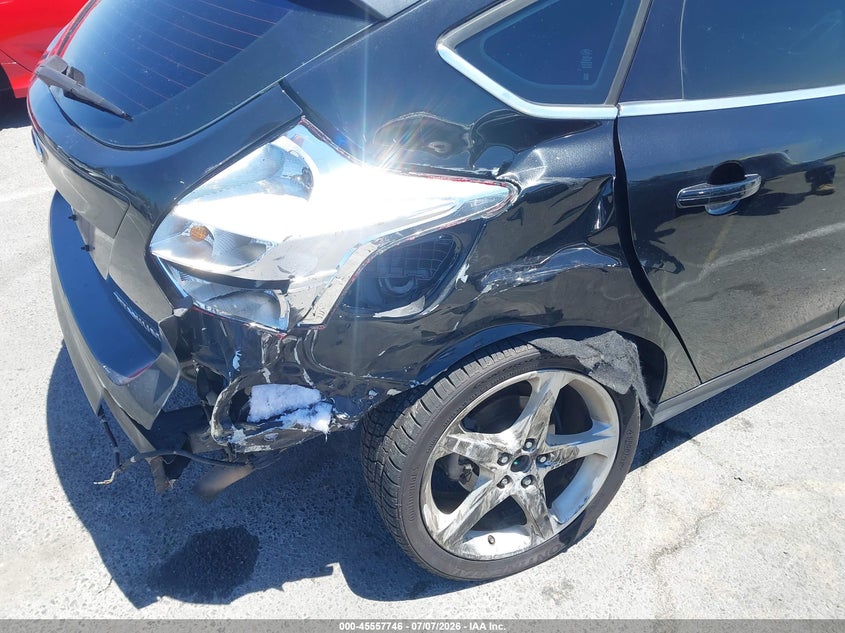 2013 FORD FOCUS auction photo 6
