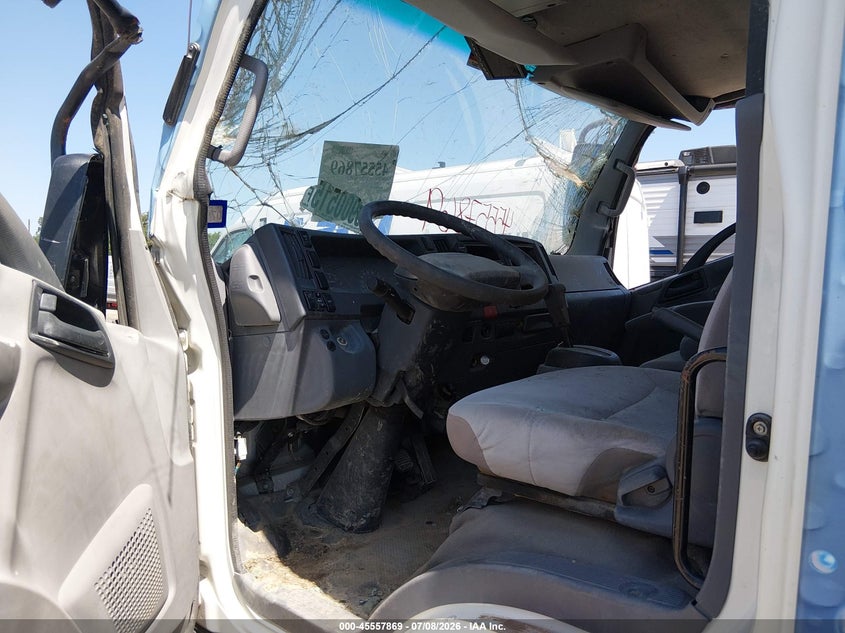 2019 ISUZU NPR HD auction photo 7