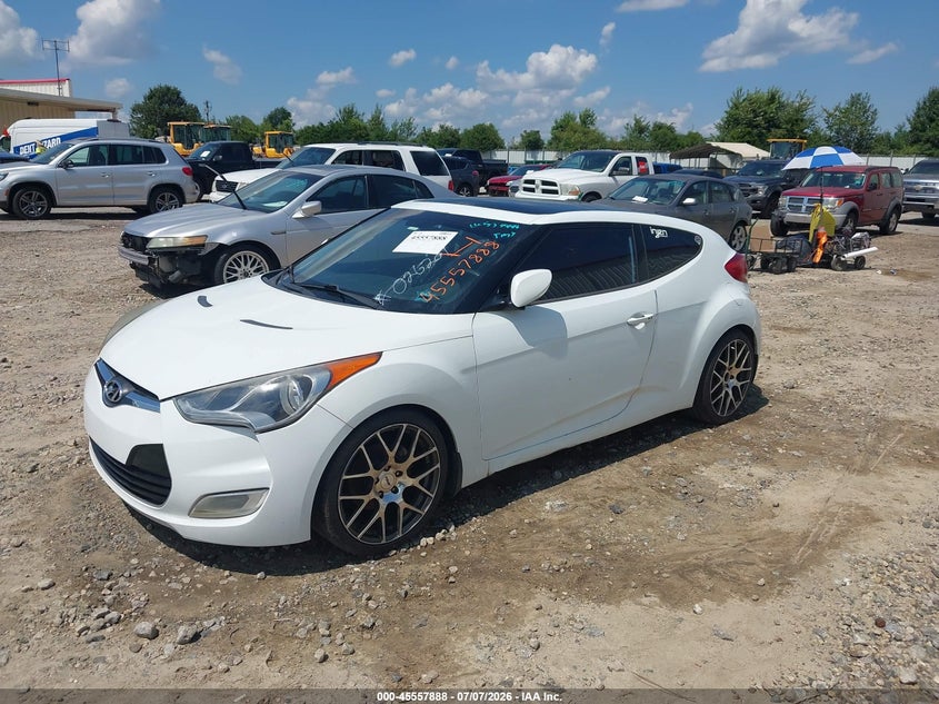 2012 Hyundai Veloster Base W/Red/Black VIN: KMHTC6AD4CU026201 Lot: 45557888