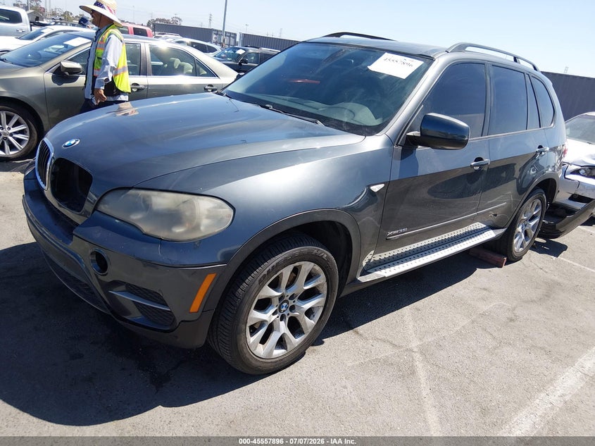 2012 BMW X5 auction photo 2