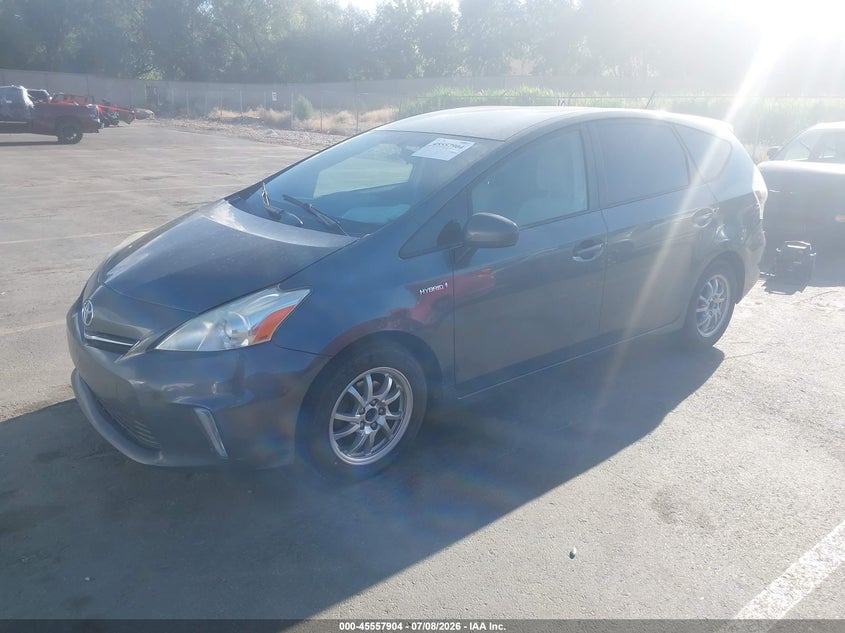 JTDZN3EU0D3191817 2013 TOYOTA PRIUS V TWO photo 1