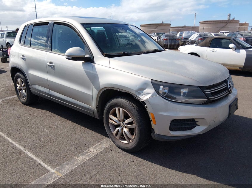 2013 VOLKSWAGEN TIGUAN auction photo 1