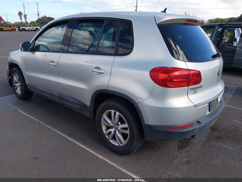 2013 VOLKSWAGEN TIGUAN auction photo 3