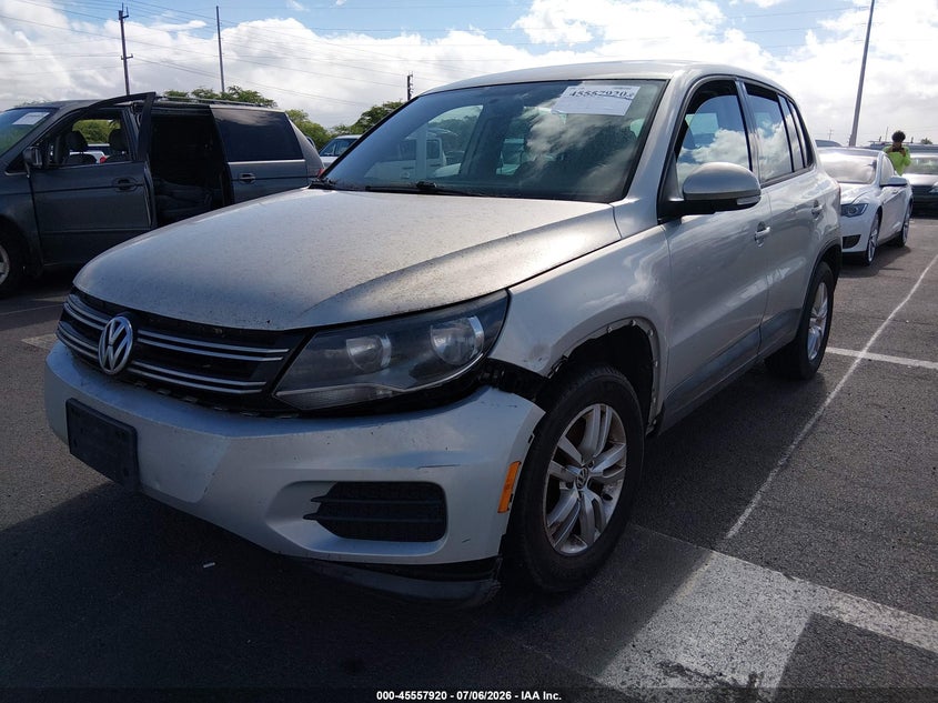 2013 VOLKSWAGEN TIGUAN auction photo 6