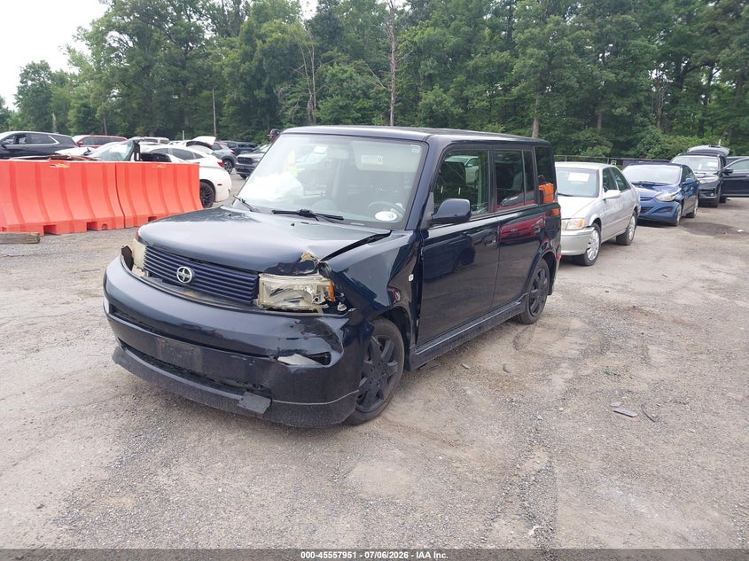 JTLKT334450182426 2005 SCION XB photo 1