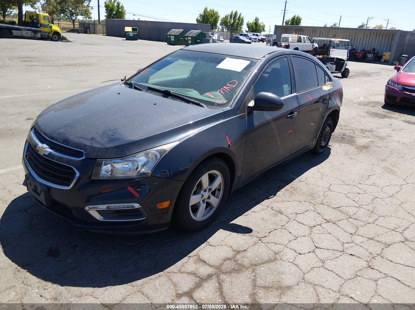 2016 Chevrolet Cruze Limited 1Lt Auto, Удар сзади, IAAI, VIN 1G1PE5SB9G7167365 — фото 2