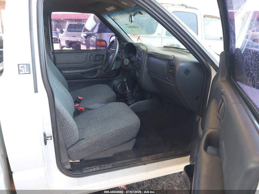 1999 GMC SONOMA auction photo 5