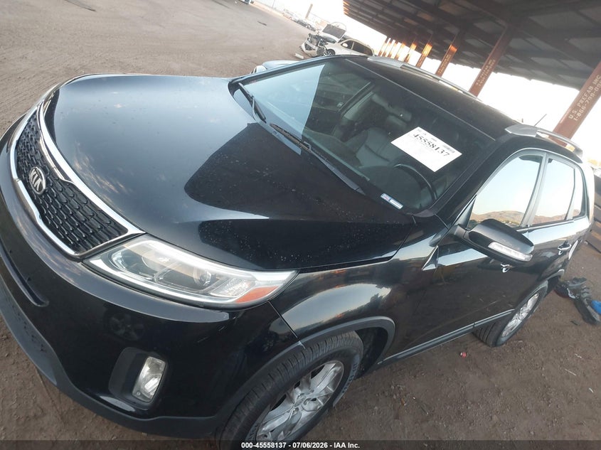 2015 Kia Sorento, Rear, IAAI, VIN 5XYKT3A68FG659306 — photo 2