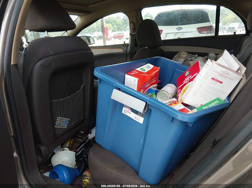 2011 CHEVROLET MALIBU auction photo 8