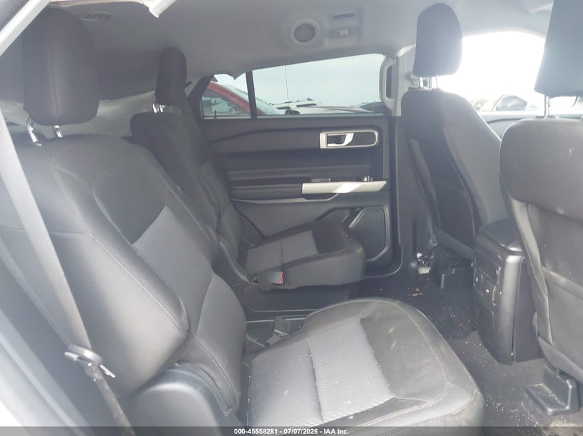 2023 FORD EXPLORER auction photo 8