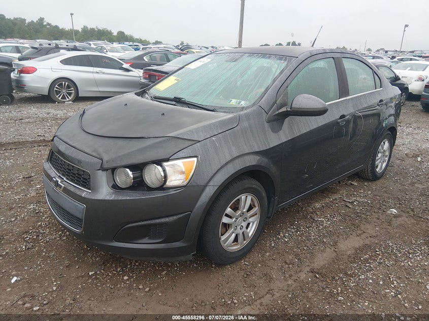 2013 CHEVROLET SONIC auction photo 2