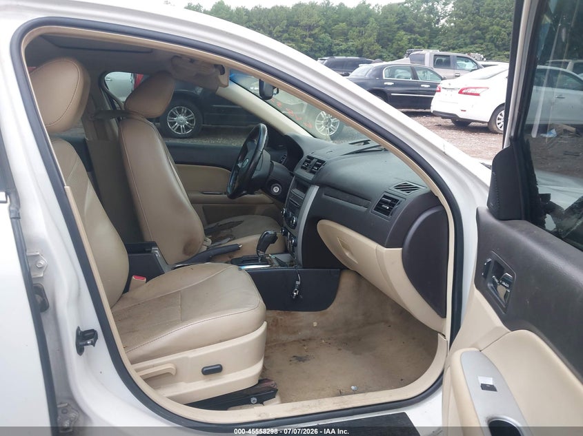 2010 MERCURY MILAN auction photo 5