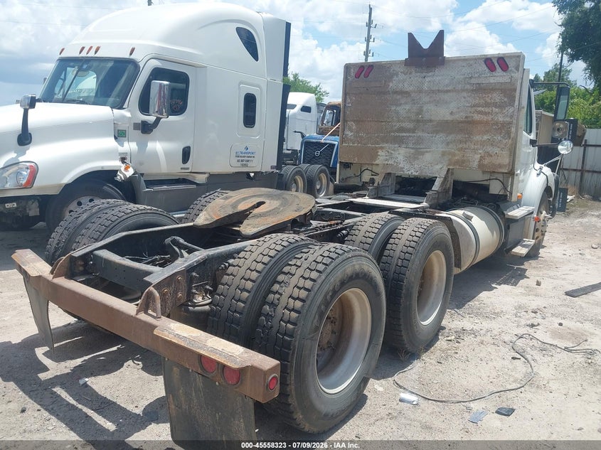 2015 FREIGHTLINER M2 auction photo 4