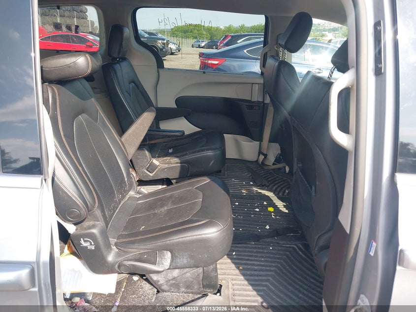 2020 CHRYSLER PACIFICA auction photo 8