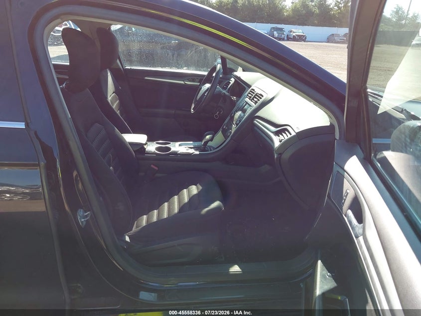 2014 FORD FUSION auction photo 5