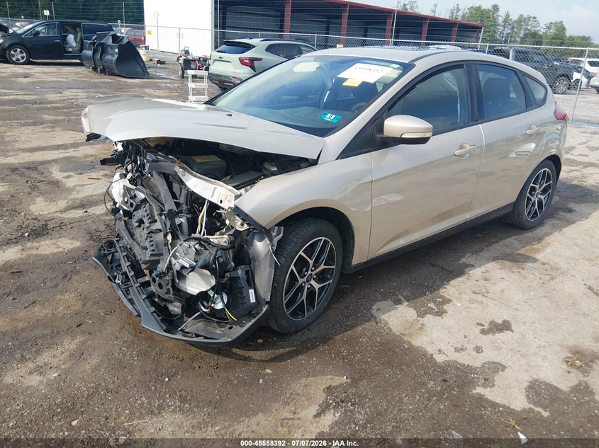 Vin: 1fadp3m21hl294972, lot: 46056721, ford focus sel 20172