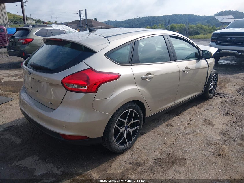 Vin: 1fadp3m21hl294972, lot: 46056721, ford focus sel 20174