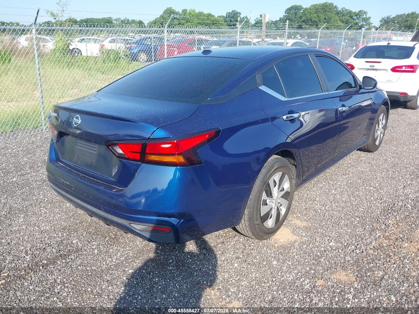 2019 NISSAN ALTIMA auction photo 4