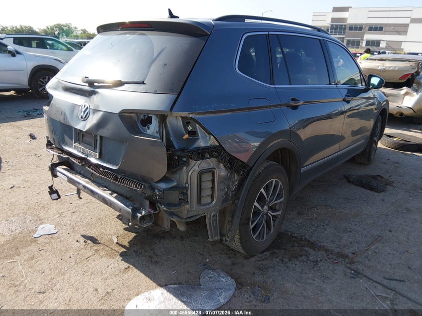 2020 VOLKSWAGEN TIGUAN auction photo 4