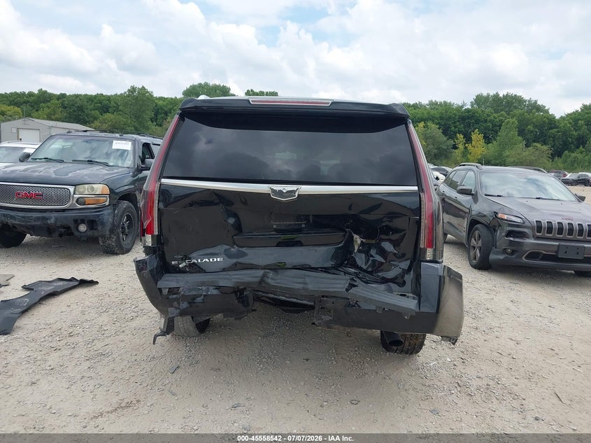 CADILLAC ESCALADE - zdjęcie 16