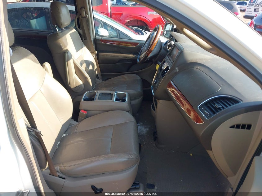 2014 CHRYSLER TOWN & COUNTRY — zdjęcie 5