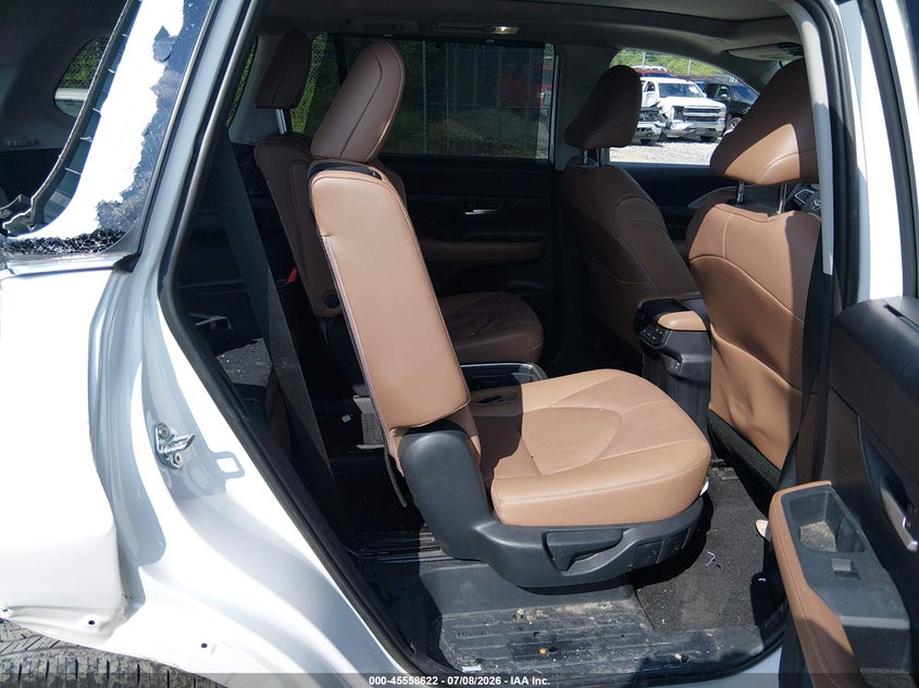 TOYOTA GRAND HIGHLANDER 2026 VIN 5TDAAAB50TS105154