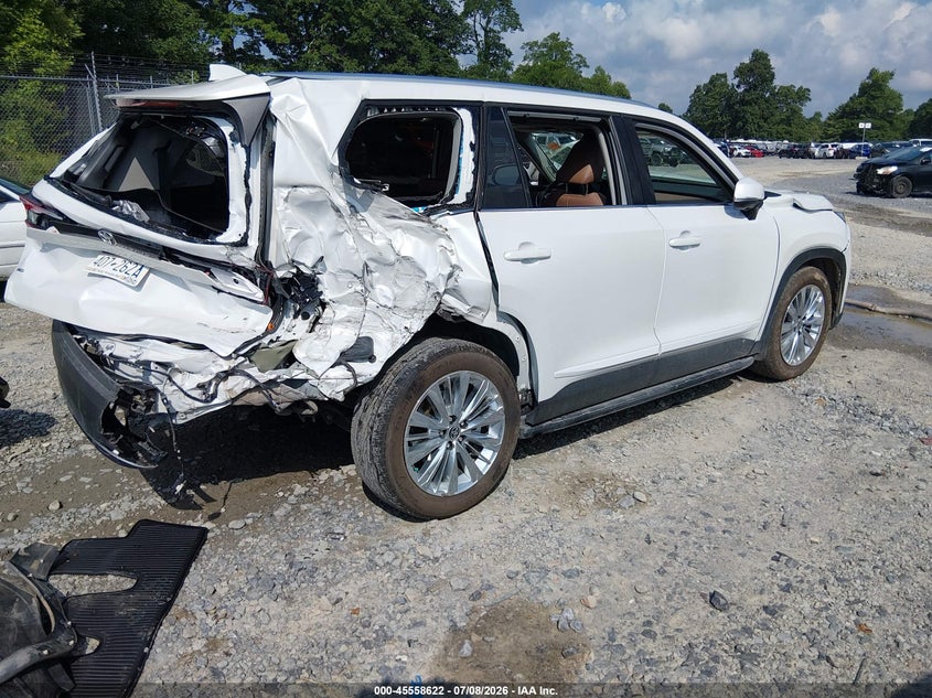 2026 TOYOTA GRAND HIGHLANDER auction photo 4