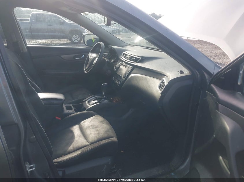2015 NISSAN ROGUE auction photo 5