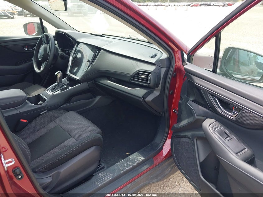 2025 SUBARU OUTBACK auction photo 5