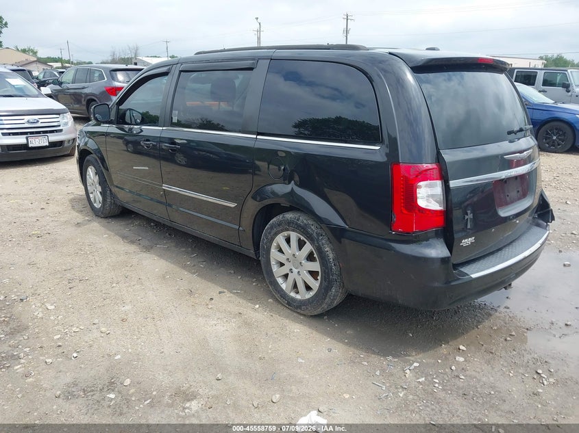 2015 CHRYSLER TOWN & COUNTRY auction photo 3
