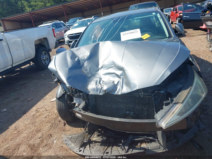 2020 HYUNDAI ELANTRA auction photo 6