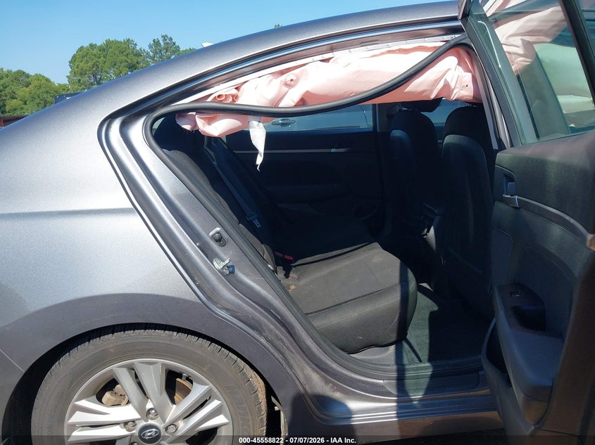 2020 HYUNDAI ELANTRA auction photo 8