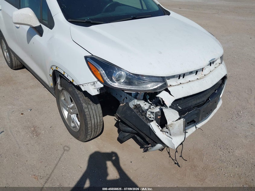 2022 CHEVROLET TRAX auction photo 6