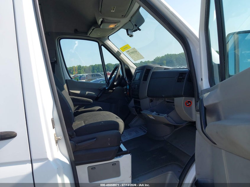 2016 MERCEDES-BENZ SPRINTER 2500 auction photo 5