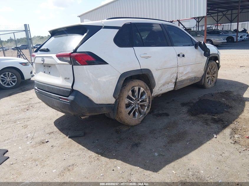 2019 TOYOTA RAV4 auction photo 4