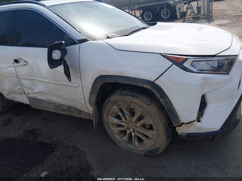 2019 TOYOTA RAV4 auction photo 6