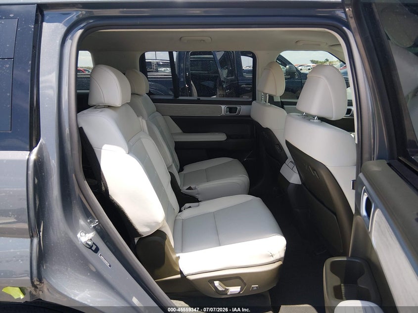 2025 HYUNDAI SANTA FE auction photo 8