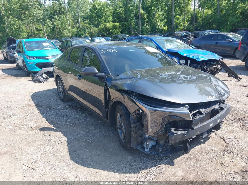 Vin: 3kpft4de7se164595, lot: 46057767, kia k4 lxs 2025 img_1