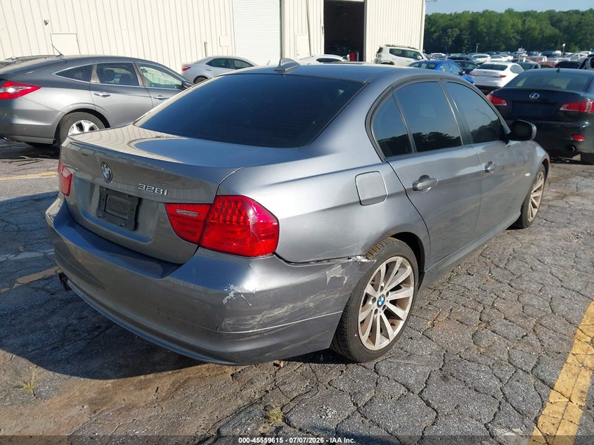 2011 BMW 328I auction photo 4