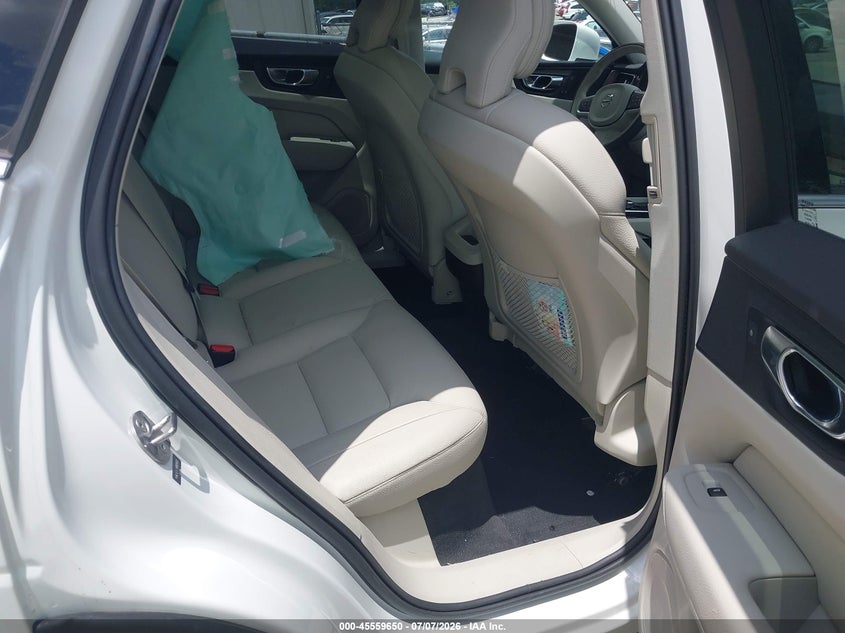 2022 Volvo Xc60 B5 Momentum VIN: YV4L12DK0N1003433 Lot: 45559650
