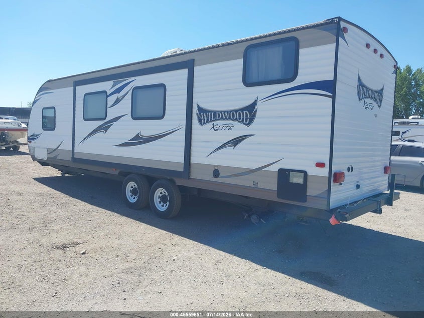 2015 WILDWOOD X-LITE auction photo 3