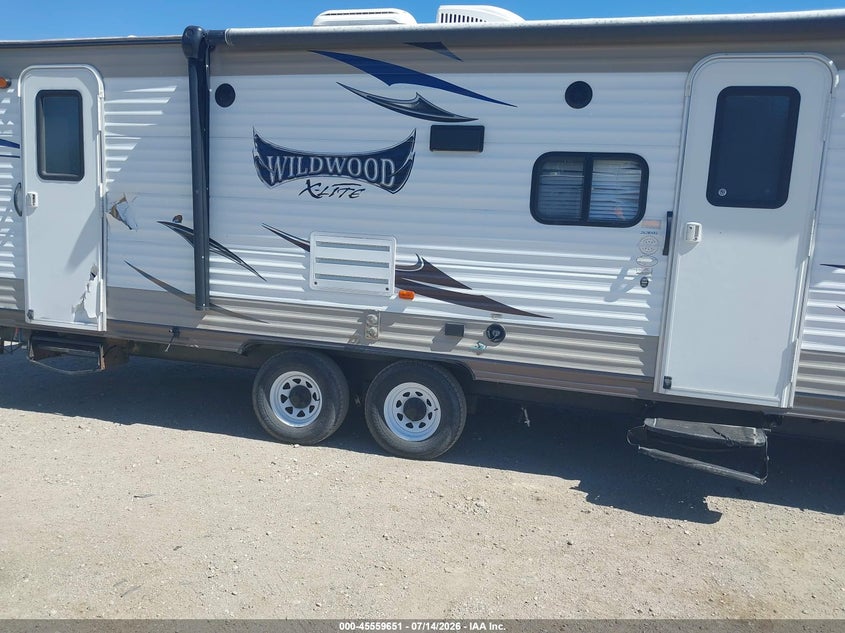 2015 WILDWOOD X-LITE auction photo 6