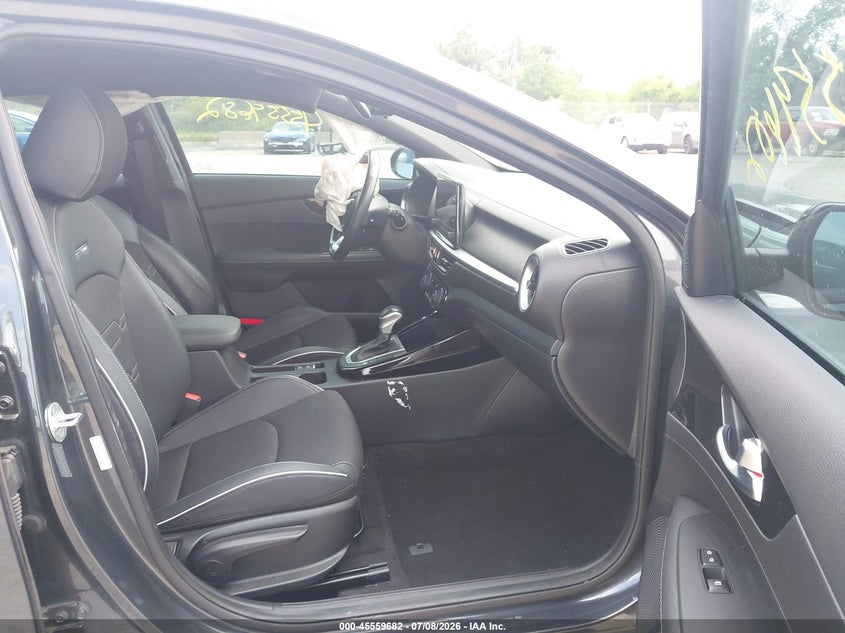 2022 KIA FORTE auction photo 5