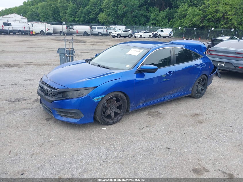 2017 Honda Civic, Удар сзади, IAAI, VIN 2HGFC2F57HH511522 — фото 2