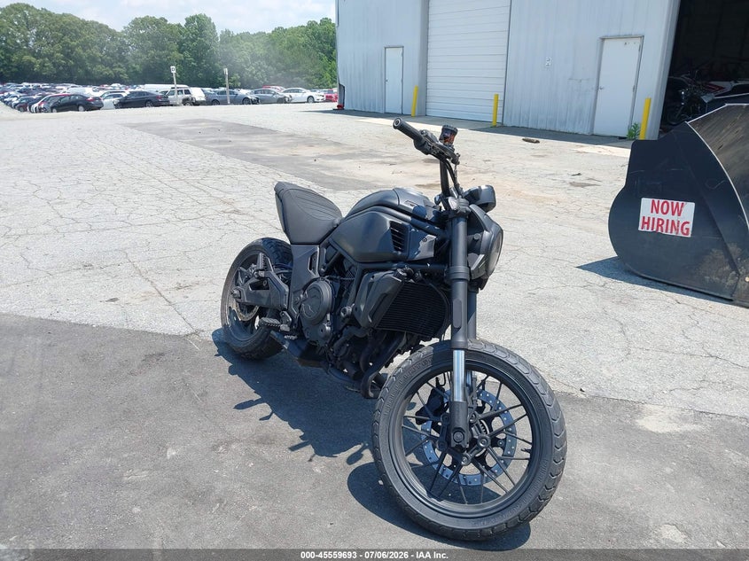 2022 Cf Moto 700 CL-X