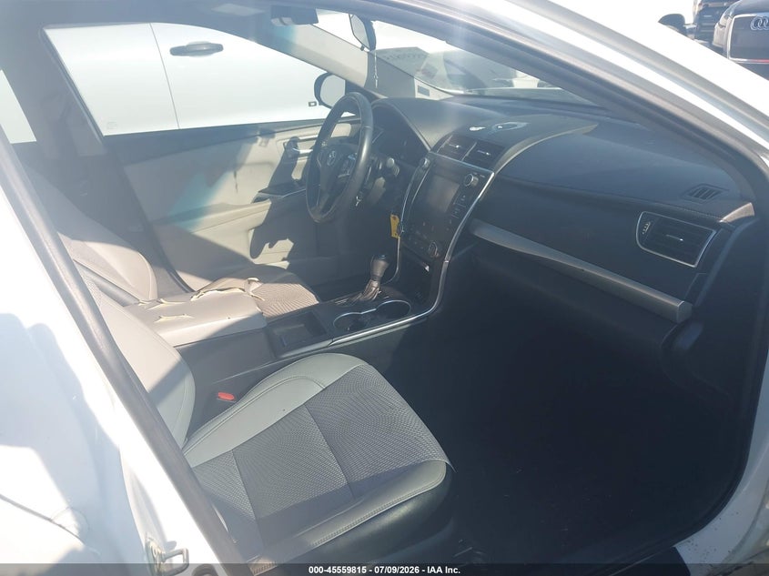 2017 TOYOTA CAMRY auction photo 5
